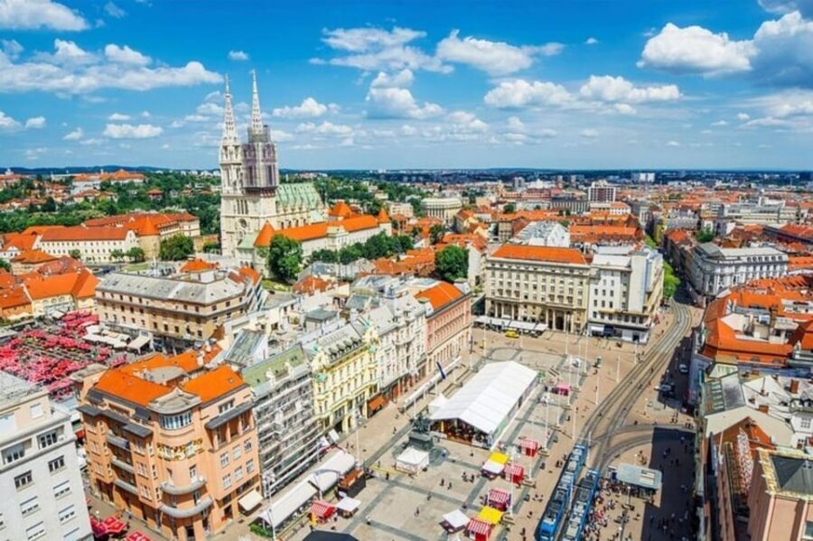 Zagreb : Highlights Walking Tour With A Guide - Funicular Railway to the Upper Town: Panoramas and Big Views